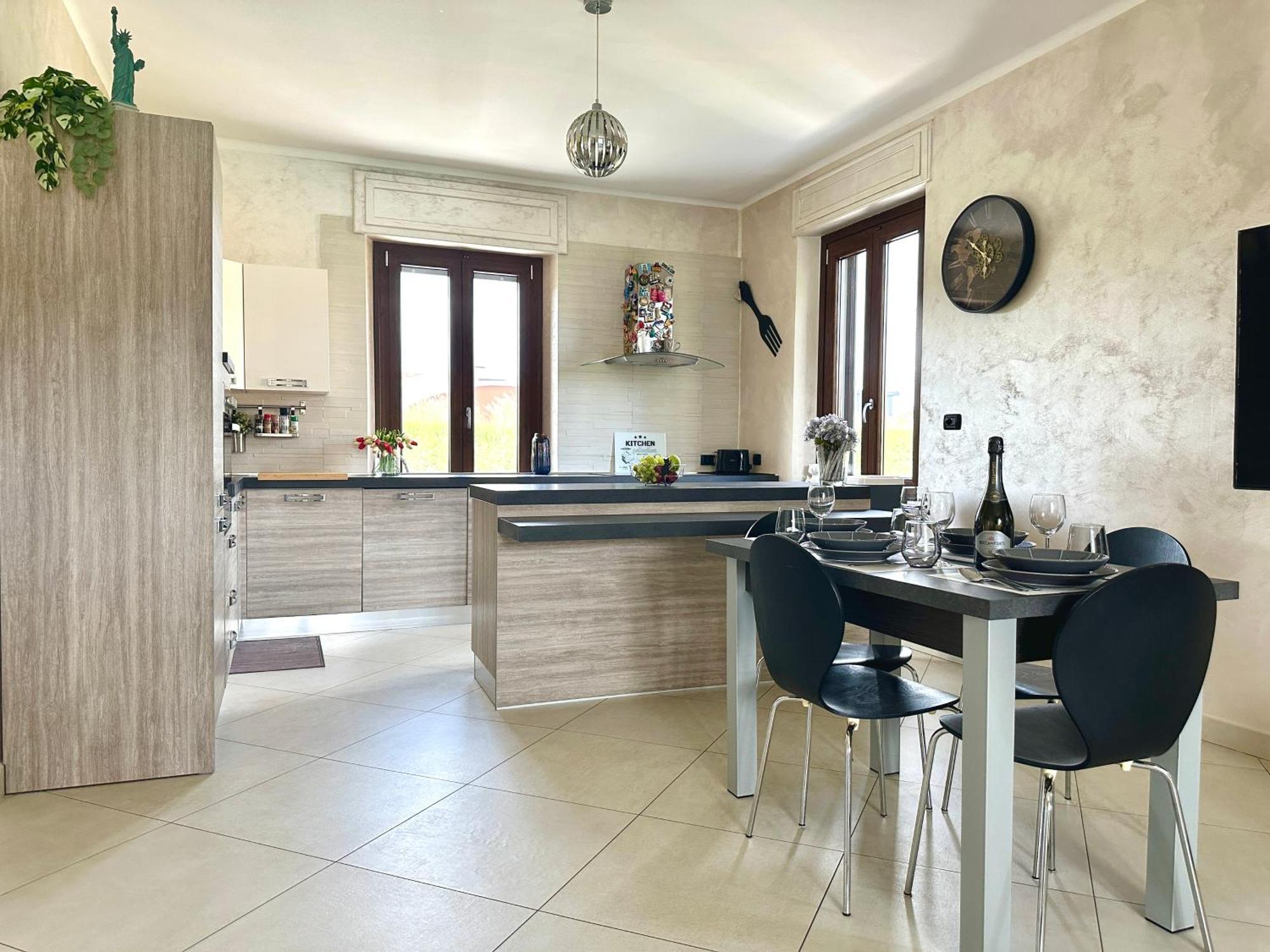 Appartamento In Villa Con Piscina Privata E Jacuzzi Ad Uso Esclusivo Rivarolo Canavese Exterior foto